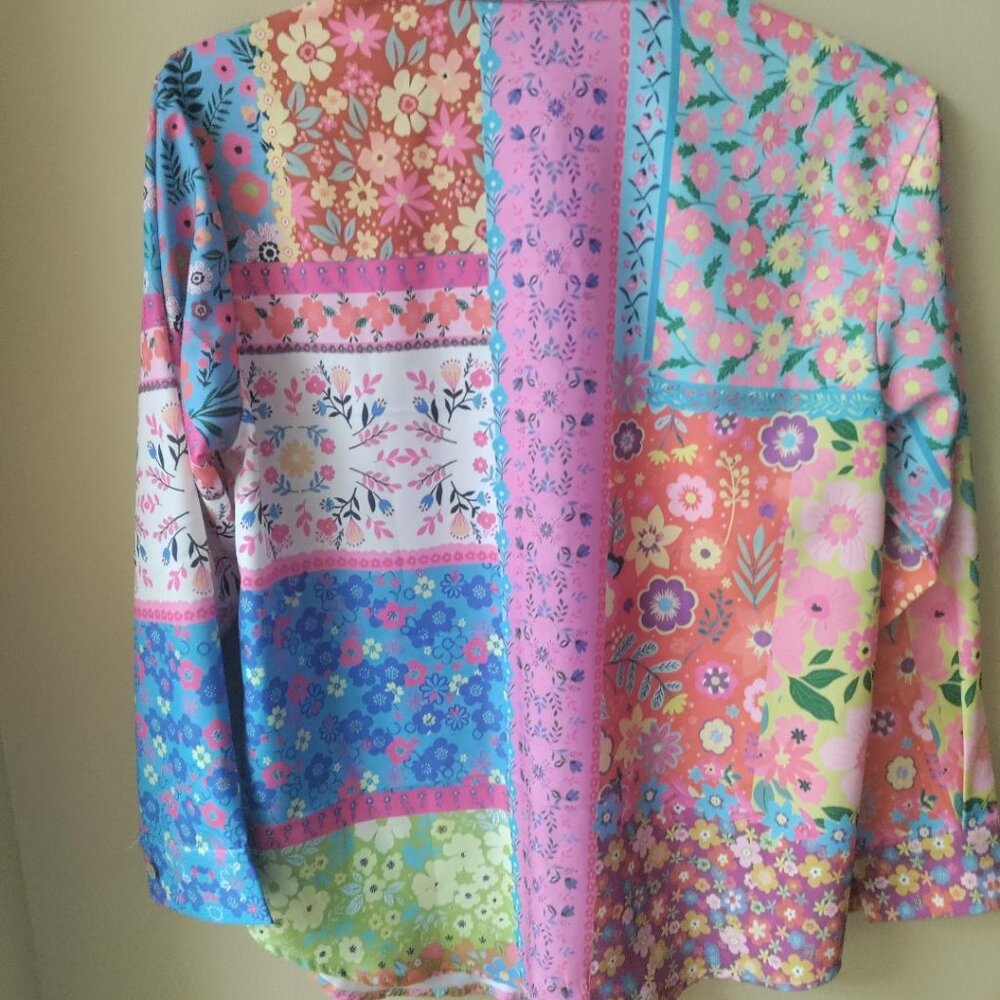 Floral Spring blouse - Picture 2 of 3